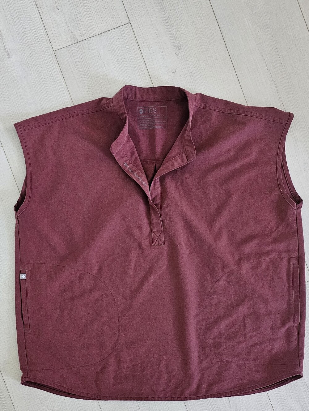 Figs Dark Cherry Rafaela Scrub Top Large Oversized - Picture 4 of 7
